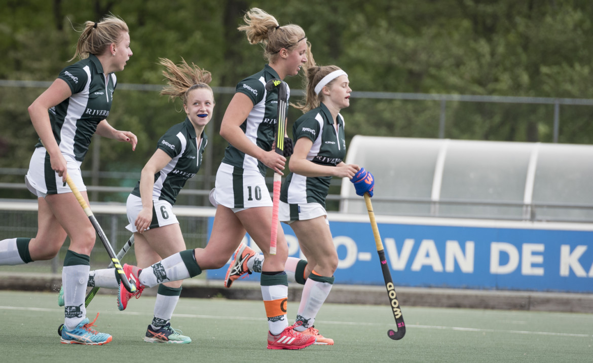 Cartouche Dames 1 tegen IJssel | Zoals Hein het Ziet!