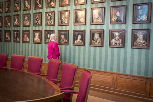 bijeenkomst Eerste Kamer: Het Binnenhof 800 jaar centrum van de politieke macht 3690