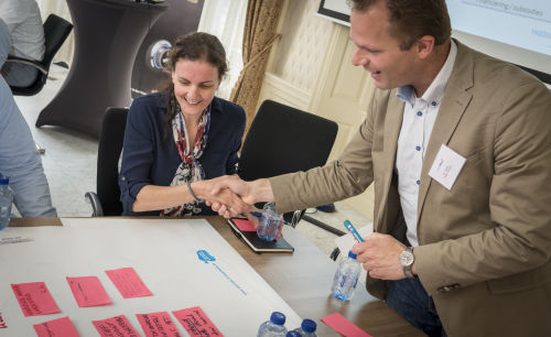 beeldverslag bijeenkomst Water Alliance op Kasteel De Vanenburg te Putten 5526