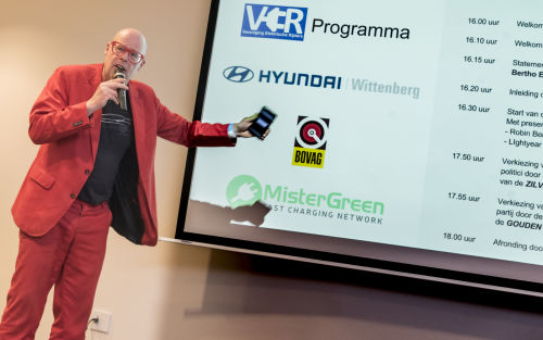 VERkiezingsdebat over eletriche rijden olv Vincent Everts bij BOVAG in Bunnik 4395.jpg