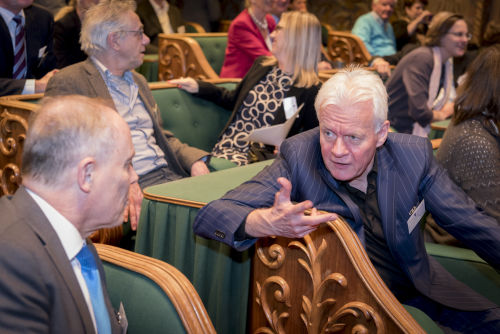 De Maatschappij departement 's-Gravenhage bezoek Eerste Kamer der Staten Generaal 3529.jpg