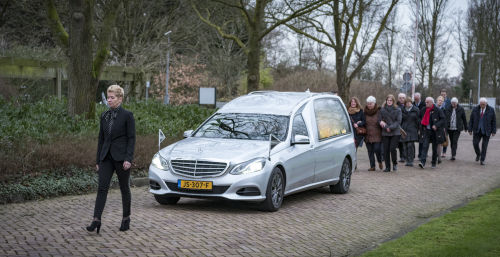 afscheidsbijeenkomst aula Crematorium Eikelenburg te Rijswijk 9635.jpg