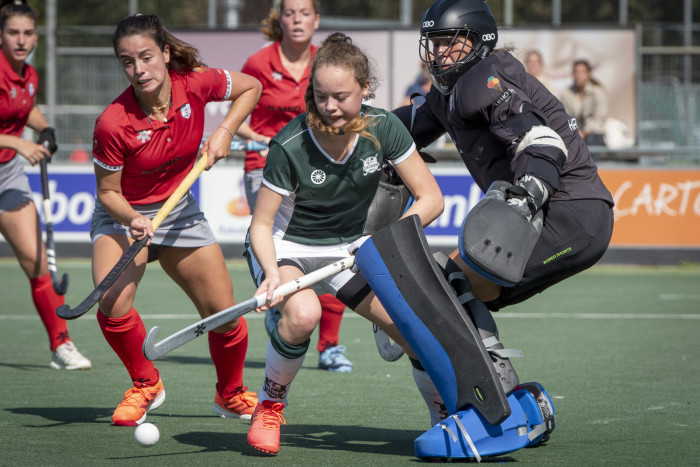 Cartouche Dames 1 tegen Xenios 4 - 3