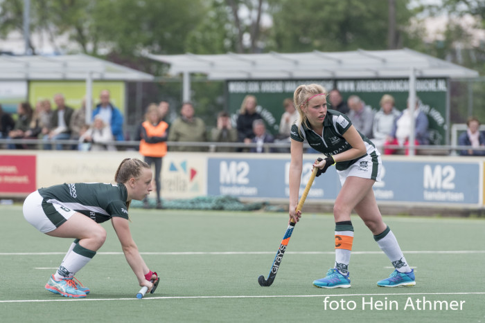 Cartouche Dames 1 tegen Rotterdam